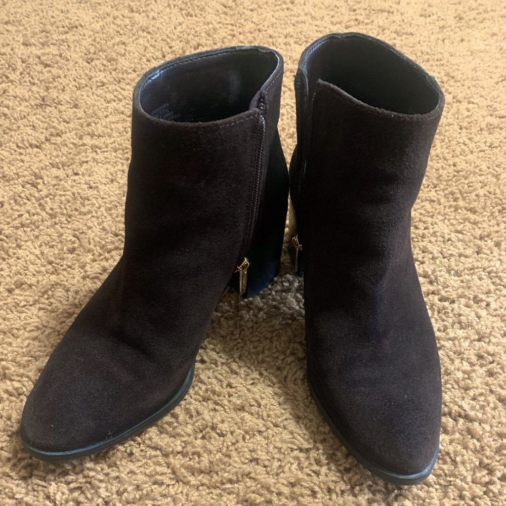 Vince Camuto Brown Boots EUC SIZE 7